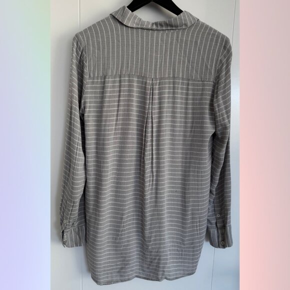 Charli Gray Checkered Long Sleeve Blouse – Size US 8 - Picture 4 of 4